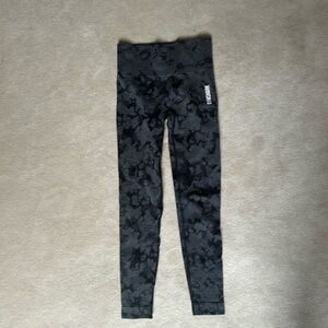 GYMSHARK - ADAPT CAMO SEAMLESS LEGGINGS
